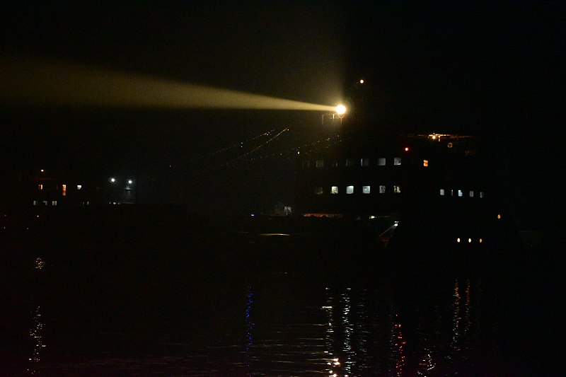 File:Ferry on Padma River 31.jpg