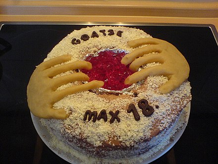 440px-Goatse-cake.JPG