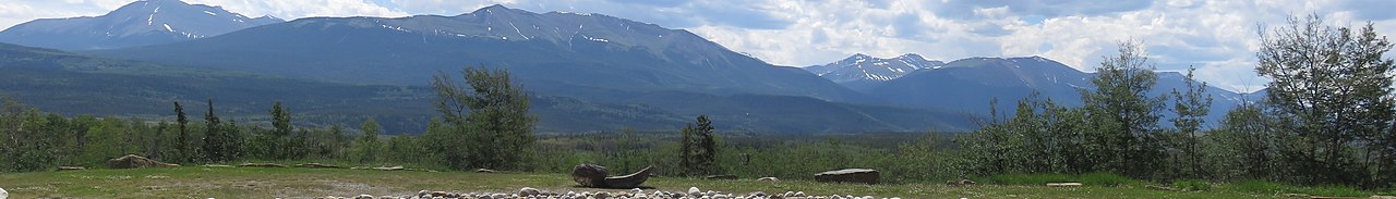 Grande_Cache,_Alberta_(35738721586)_(cropped)