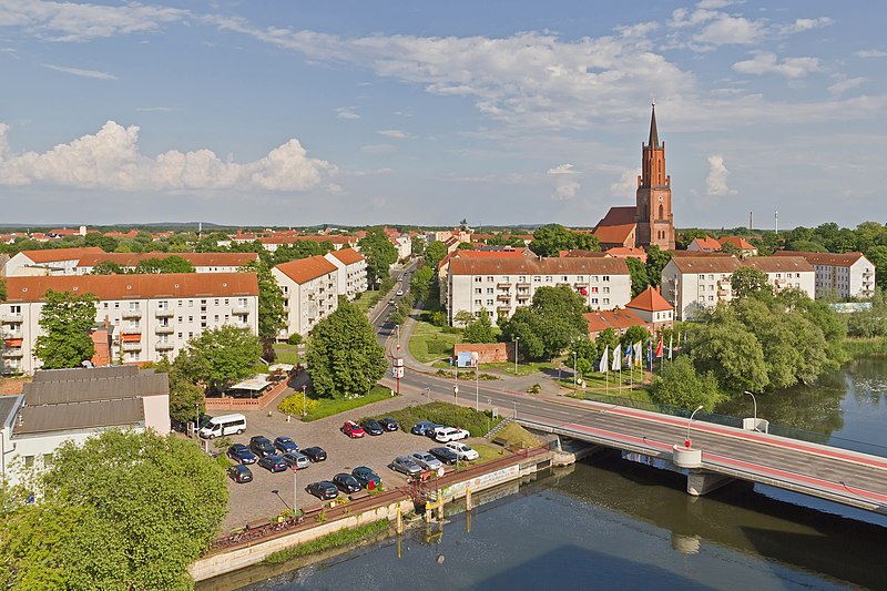 File:HVL 05-14 img 11 Speicher Aussicht.jpg