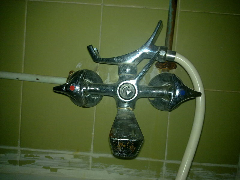 File:Hand shower set 0987.jpg