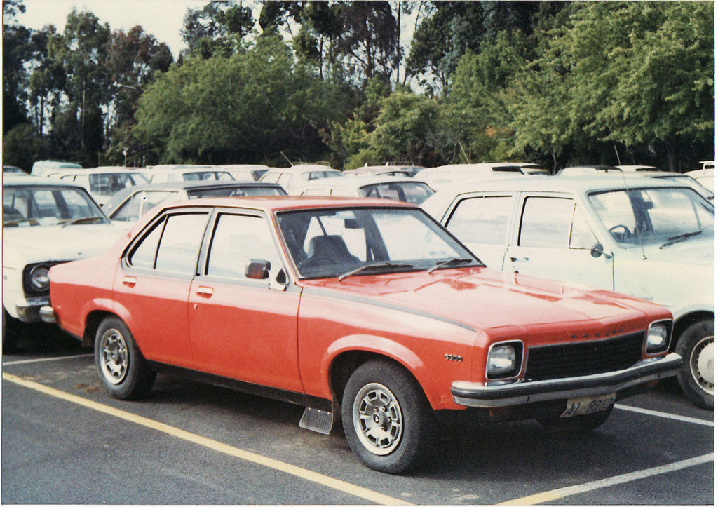 File:Holden LH Torana SLR 3300 c.1974- 75 (Australia) (16786501502).jpg -  Wikimedia Commons