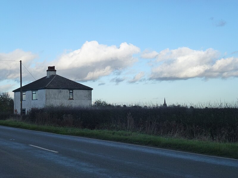 File:House on Station Road, Bluntisham - geograph.org.uk - 4745011.jpg