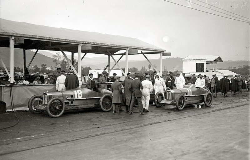 File:II Gran Premio de San Sebastián en el circuito automóvilistico de Lasarte (19 de 27) - Fondo Car-Kutxa Fototeka.jpg