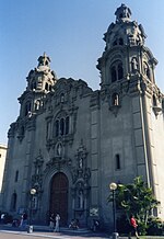 Thumbnail for File:Iglesia Virgen Milagrosa, Miraflores - panoramio (259).jpg