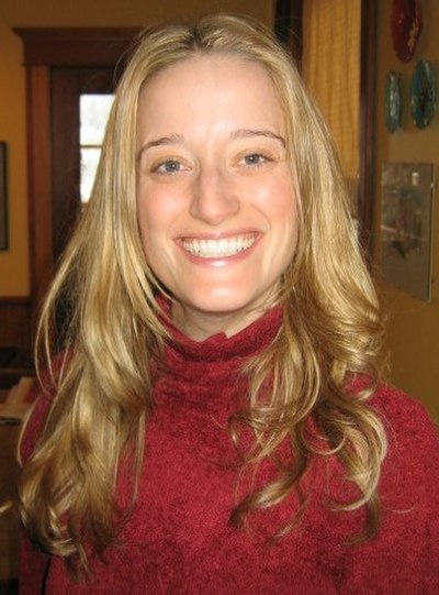 Jen Taylor voices Cortana in most of the character's appearances.