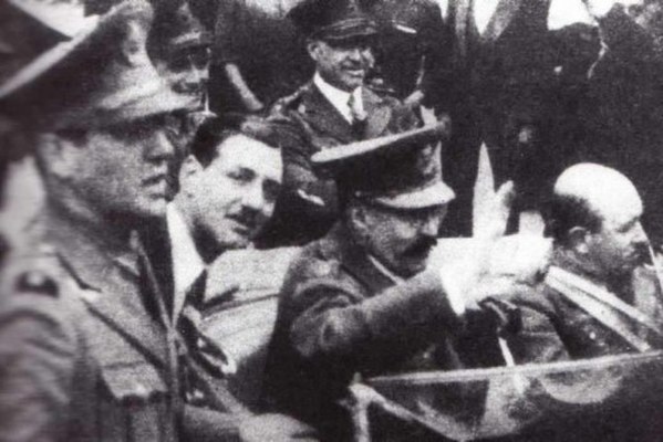 Lt. Perón (left) and General José Uriburu (middle), with whose right-wing coup in 1930 he collaborated. Perón backed the more moderate General Agustín