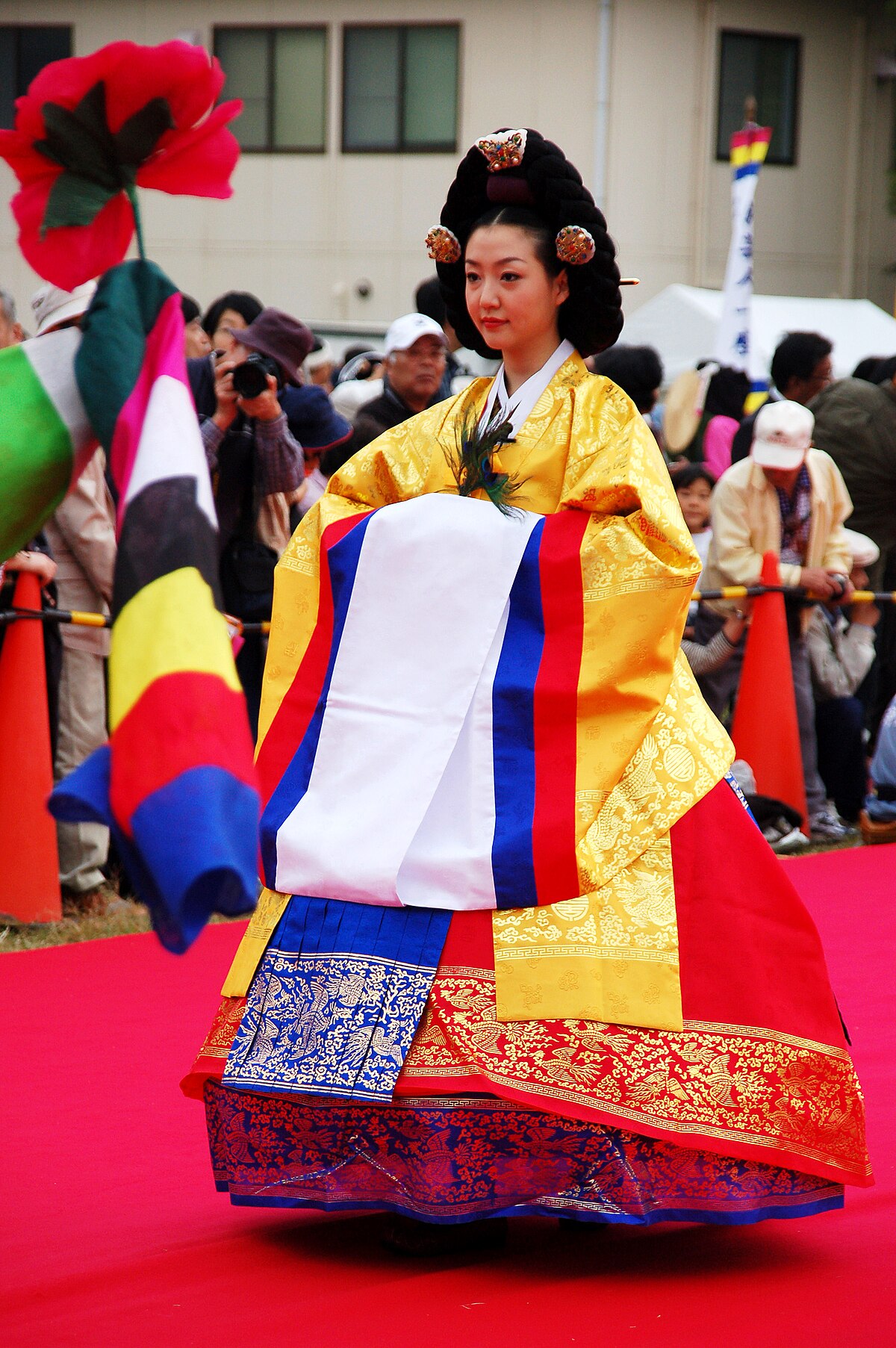 traditional korean hanbok wedding dress