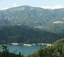 I Monti del Cicolano visti dalla Valle del Salto