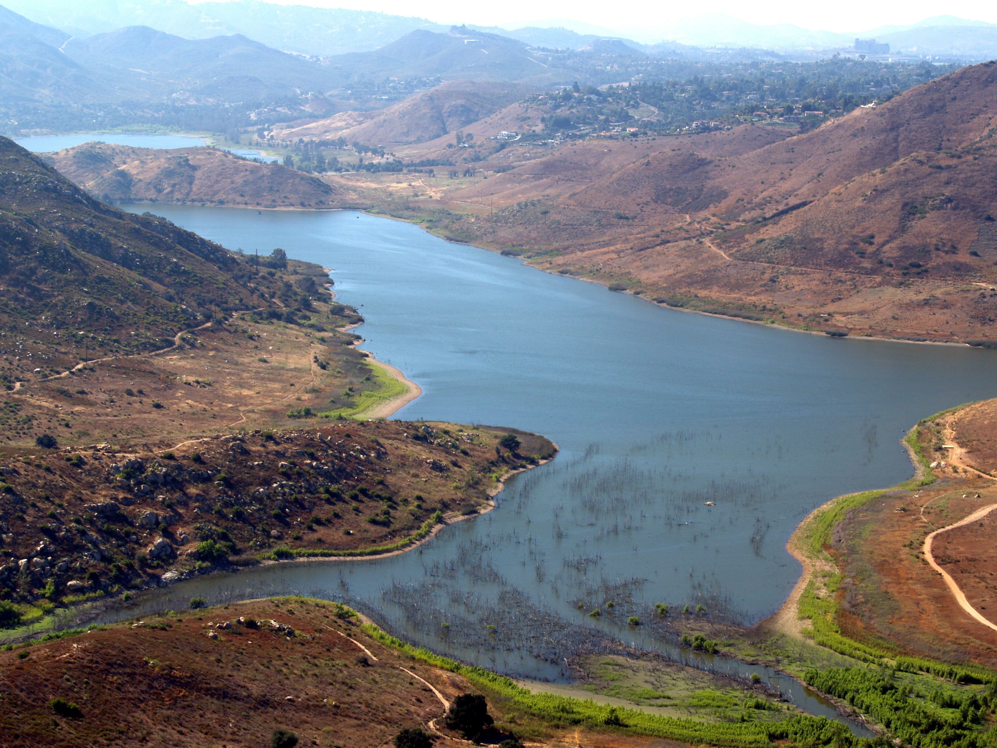 Погода ходж. Lake Hodges San Diego CA.