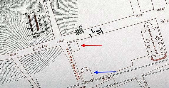 Oratorio della Santissima Vergine Addolorata (vid den röda pilen) på Rodolfo Lancianis Rom-karta från 1893–1901. Den blå pilen anger San Salvatore ai Monti. Till höger på kartan är Madonna dei Monti avbildad.