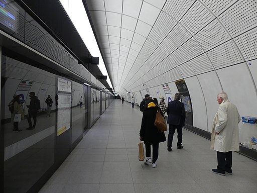 Liverpool Street stn Elizabeth Line 25th May 2022 19