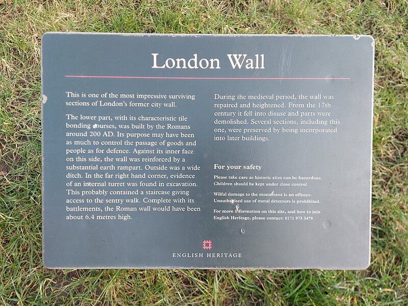 File:London Roman Wall - English Heritage plaque by Tower Hill gardens.jpg