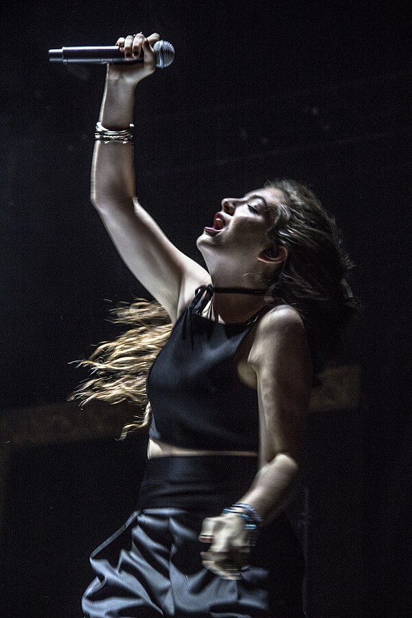 Lorde performing at the Boston Calling Music Festival