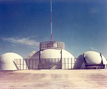 MAR-I had protective covers that slid up over the antenna elements, riding upward on the rails from their underground storage. MAR-I radar with protective domes.jpg