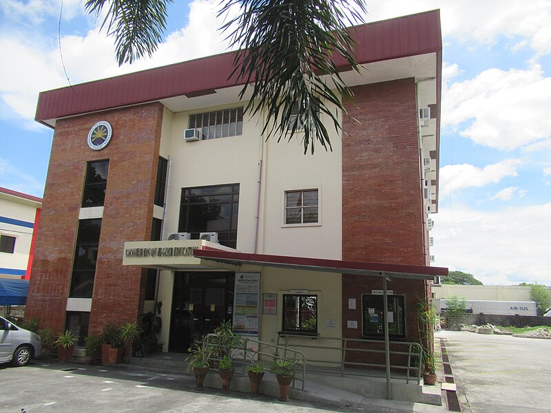 File:Maimpis San Fernando City Government Offices 48.jpg