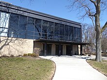 Rez's main entrance Main entrance of Church of the Resurrection (Rez), the cathedral parish of the Anglican Diocese of the Upper Midwest, Wheaton, Illinois.jpg