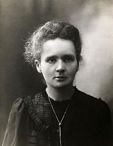 Marie Curie, fizikistino kaj kemiistino, patrino de radiado-teorio