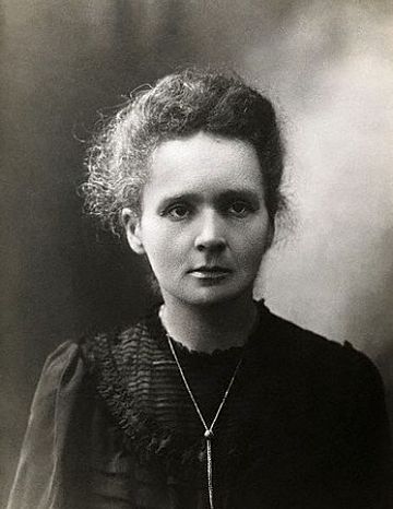 Marie Curiewordt aangesteld als docente fysica aan de Sorbonne – de eerste vrouw die ooit die positie bekleedde.