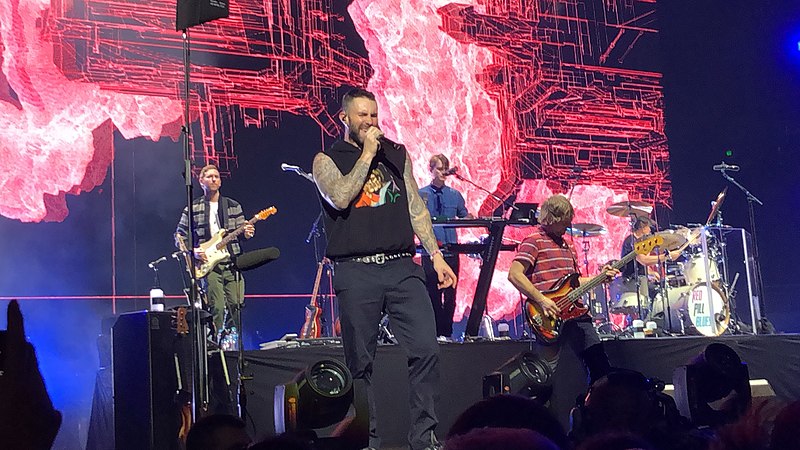 File:Maroon 5 performing in Sydney.jpg