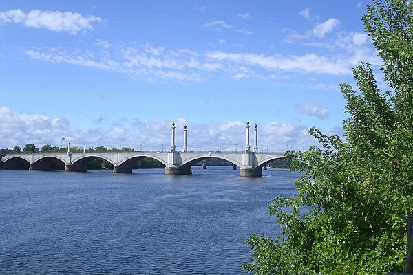 The Hampden County Memorial Bridge, linking West Springfield to Metro Center in Springfield