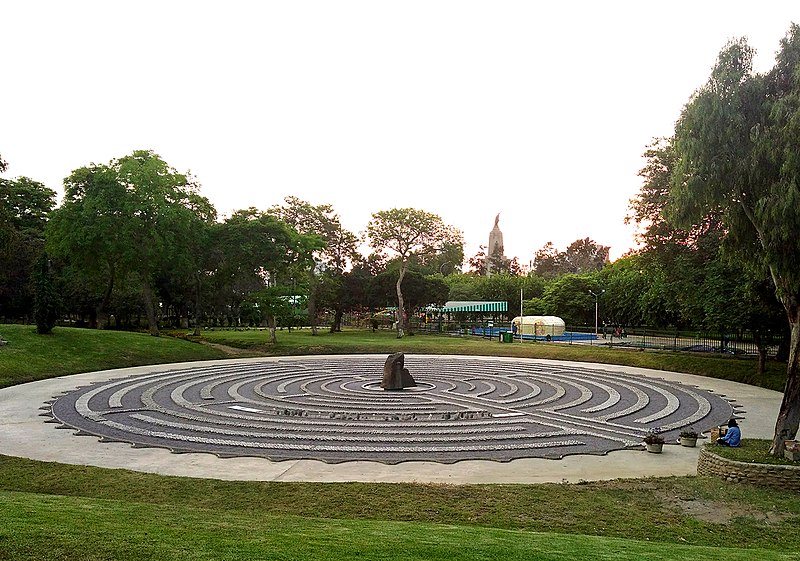 File:Memorial El ojo que llora (panorámica).jpg