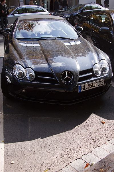 File:Mercedes SLR McLaren Cabrio Roadster (10570193173).jpg