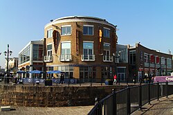 Mermaid Quay Cardiff Bay 001.jpg