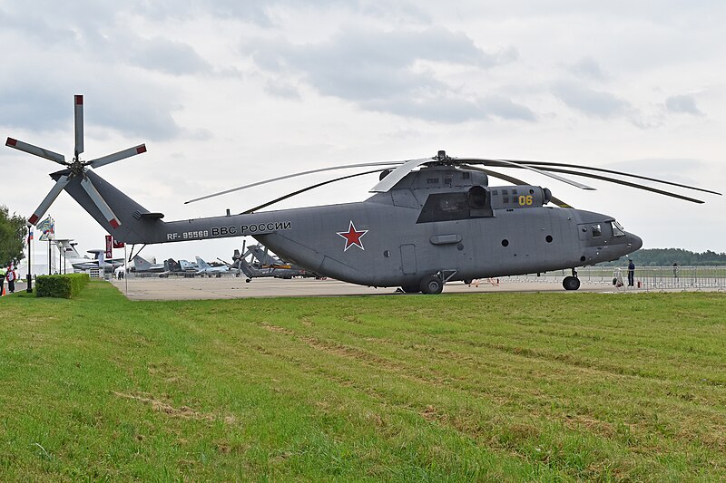 File:Mil Mi-26 ’RF-95568 - 06 yellow’ (36255092334).jpg