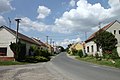 Čeština: Zástavba ve vesnici Miletice, Středočeský kraj English: Housing in the village of Miletice, Central Bohemian Region, CZ