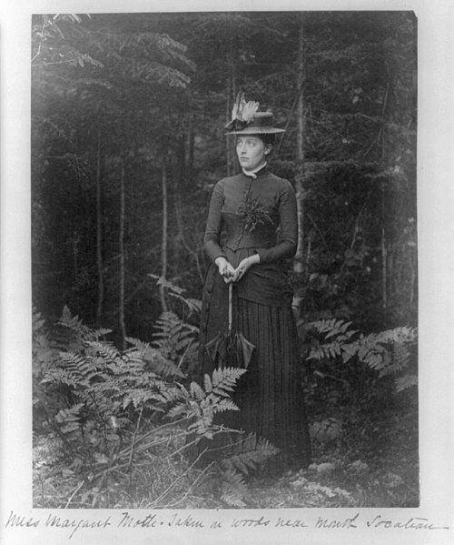 File:Miss Margaret Motti- taken in woods near mouth (of) Socateau LCCN95514494.jpg