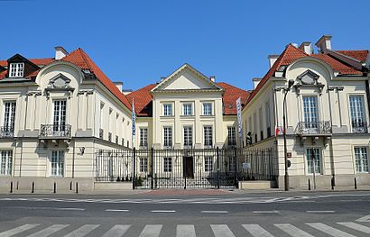 Jak dojechać komunikacją do Pałac Młodziejowskiego - O miejscu docelowym