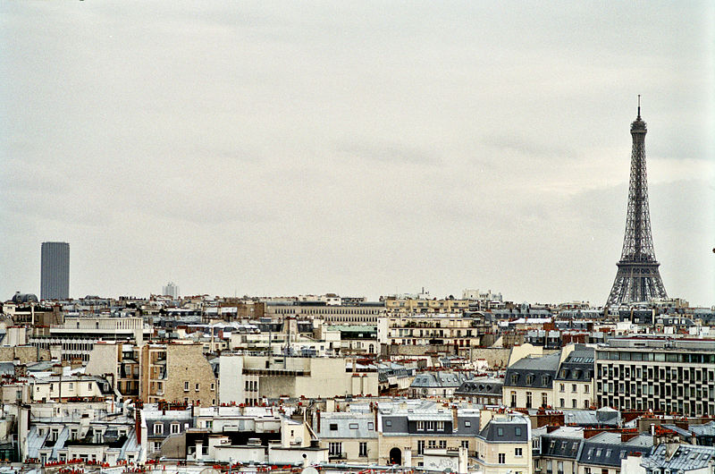 File:Montparnasse Eiffel from Concorde Lafayette day.jpg