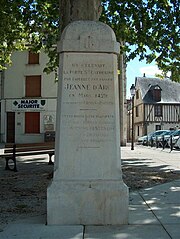 Monument souvenir du passage de Jeanne d'Arc Chatellerault