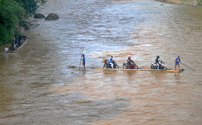 File:Motorcycle on a bamboo raft.jpg