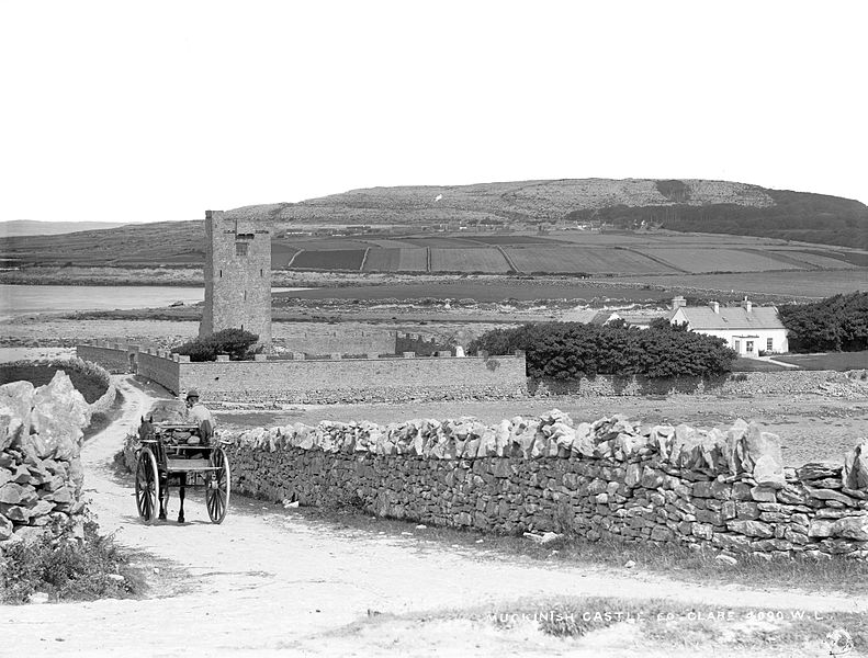 File:Muckinish Castle.jpg