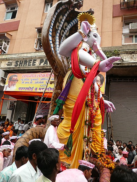 File:Mumbai's Ganesh Festival (3885047346).jpg