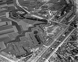 NIMH - 2011 - 1009 - Aerial photograph of Maastricht, The Netherlands - 1920 - 1940 (detail).jpg