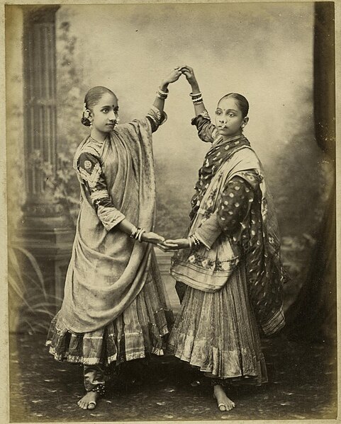 File:Nautch girls.jpg