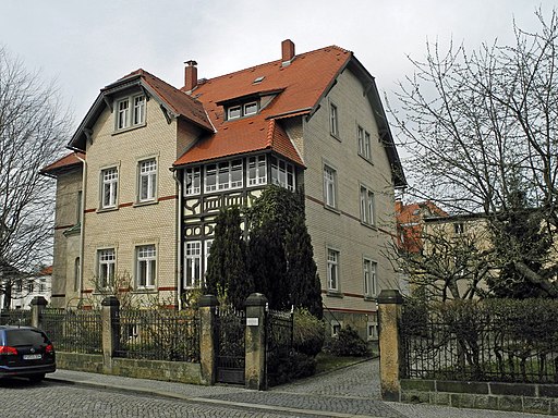 Neustadt-KMarxStr-25-