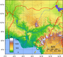 Topografia mapo de Niĝerio montrante Jos-Altebenaĵon en la centro de la lando