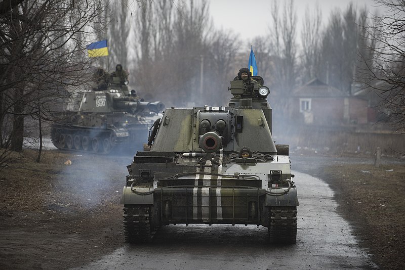 File:OSCE SMM monitoring the movement of heavy weaponry in eastern Ukraine (16109335994).jpg