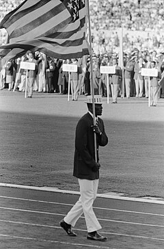 Olympische Spelen te Rome Opening USA vlaggendrager, Bestanddeelnr 911-5404.jpg
