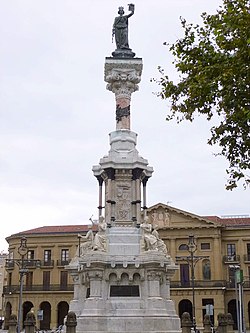 Pamplona - Monument voor de Fueros 10.JPG