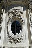 Rococo oculus in the Parc de Bagatelle (Paris)