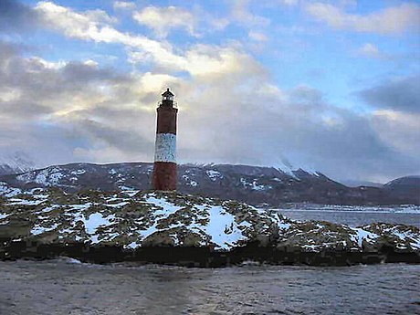 File:Patagonia-lighthouse.jpg