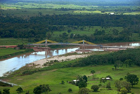 Ponte sobre o rio Tarauacá2.jpg