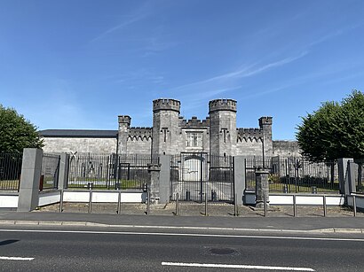 How to get to Portlaoise Prison with public transit - About the place