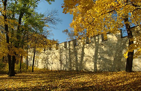 Hladová zeď wall in Prague, Petřín hill during autumn