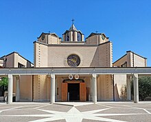 Roma, chiesa di Sant'Alberto Magno - Facciata 2.jpg